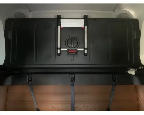 FREIGHTLINER CASCADIA Cab