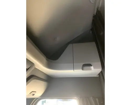 FREIGHTLINER CASCADIA Cab