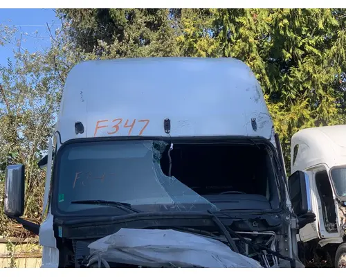 FREIGHTLINER CASCADIA Cab