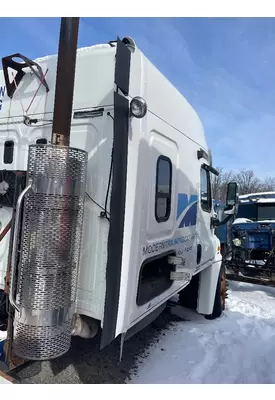 FREIGHTLINER CASCADIA Cab