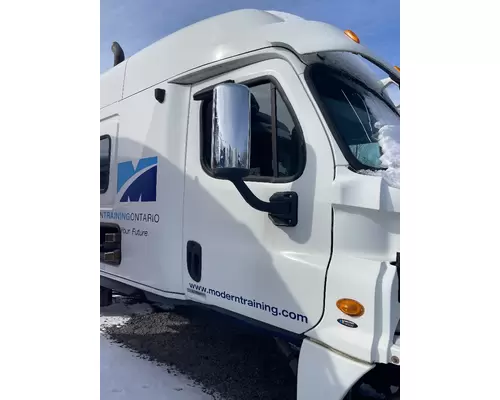 FREIGHTLINER CASCADIA Cab