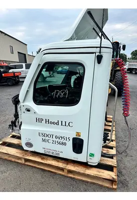 FREIGHTLINER CASCADIA Cab