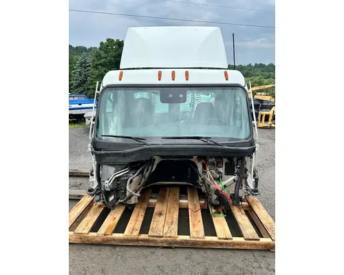 FREIGHTLINER CASCADIA Cab