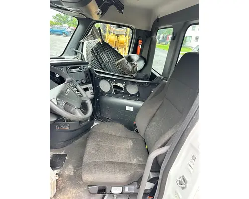 FREIGHTLINER CASCADIA Cab