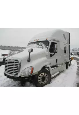 FREIGHTLINER CASCADIA Cab