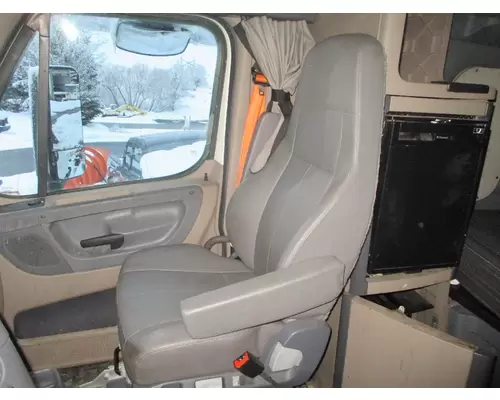 FREIGHTLINER CASCADIA Cab