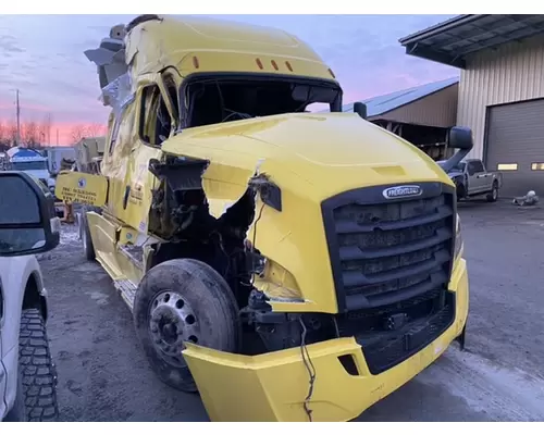 FREIGHTLINER CASCADIA Cab