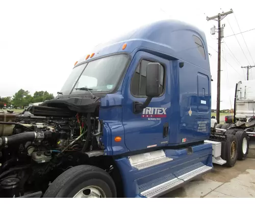 FREIGHTLINER CASCADIA Cab