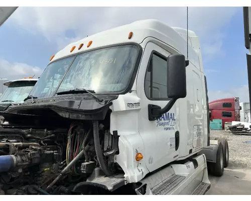 FREIGHTLINER CASCADIA Cab