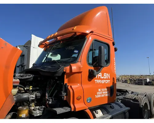 FREIGHTLINER CASCADIA Cab