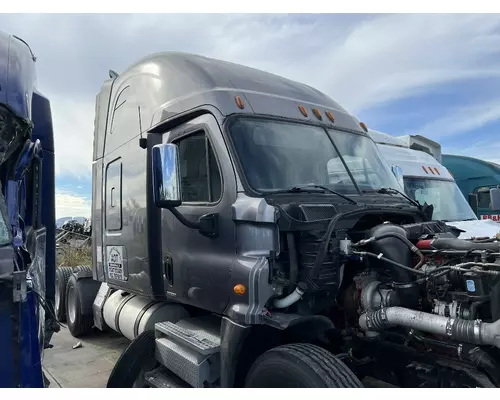 FREIGHTLINER CASCADIA Cab