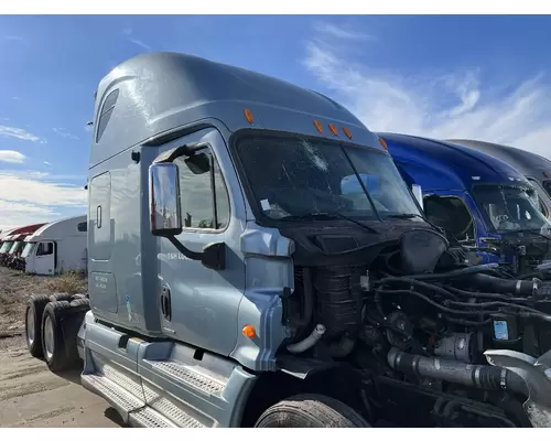 FREIGHTLINER CASCADIA Cab