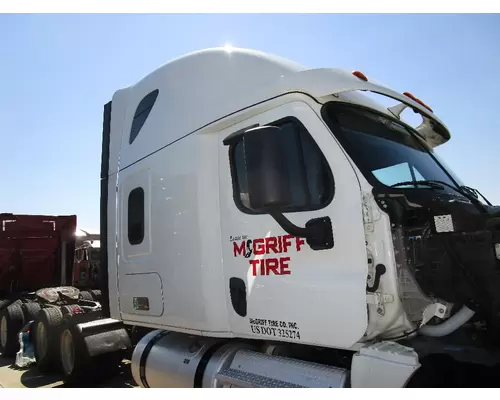 FREIGHTLINER CASCADIA Cab