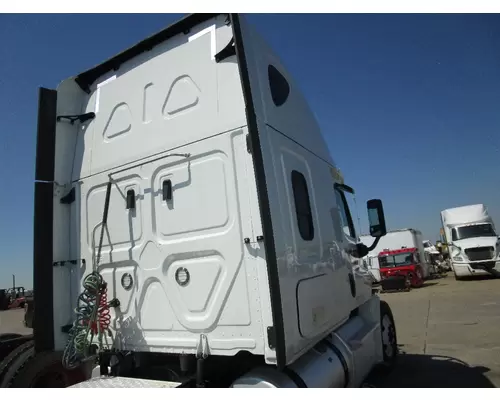 FREIGHTLINER CASCADIA Cab