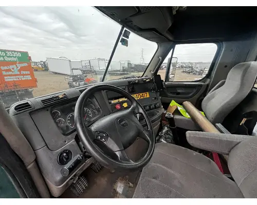 FREIGHTLINER CASCADIA Cab