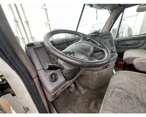 FREIGHTLINER CASCADIA Cab