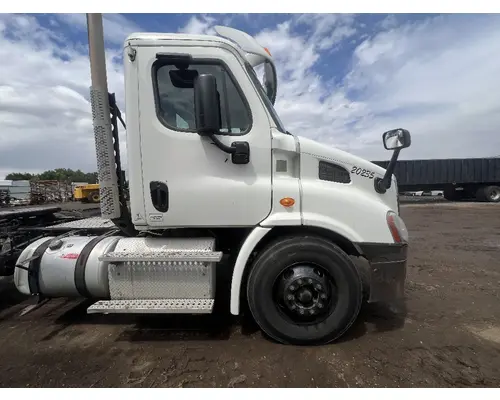 FREIGHTLINER CASCADIA Cab