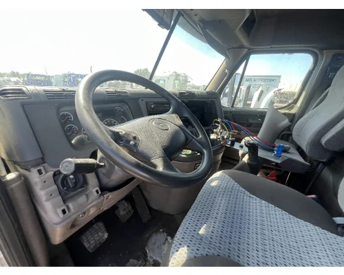FREIGHTLINER CASCADIA Cab