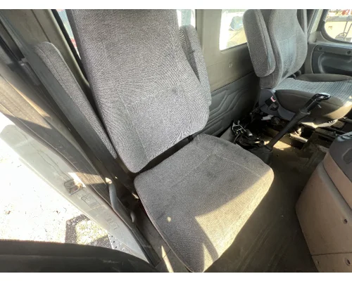FREIGHTLINER CASCADIA Cab