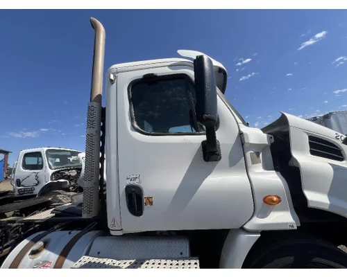 FREIGHTLINER CASCADIA Cab