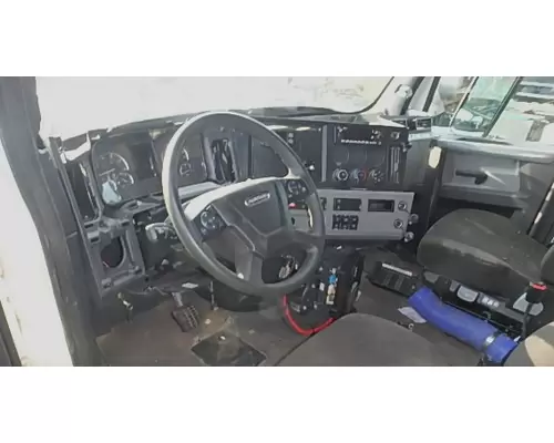 FREIGHTLINER CASCADIA Cab