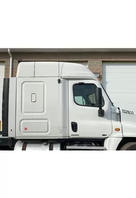 FREIGHTLINER CASCADIA Cab