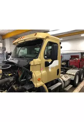 FREIGHTLINER CASCADIA Cab