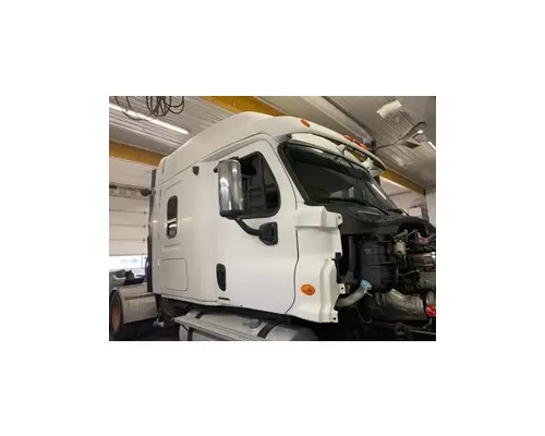 FREIGHTLINER CASCADIA Cab