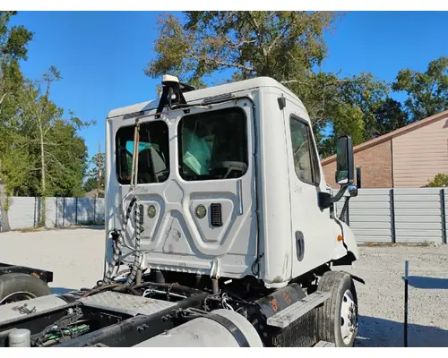 FREIGHTLINER CASCADIA Cab