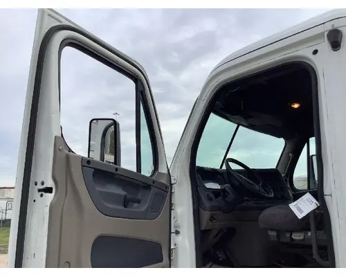 FREIGHTLINER CASCADIA Cab