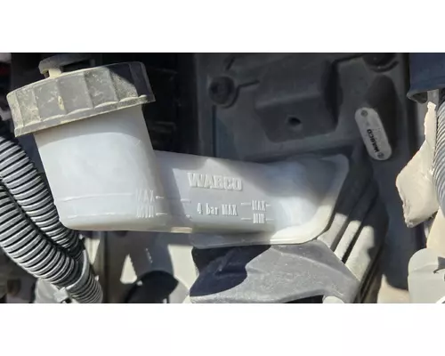 FREIGHTLINER CASCADIA Clutch Master Cylinder