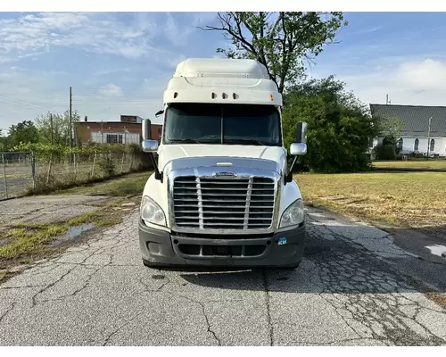 FREIGHTLINER CASCADIA Complete Vehicle