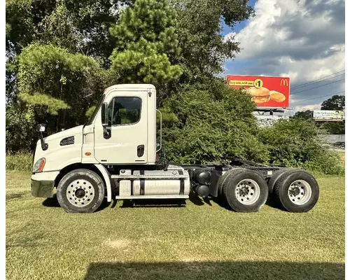 FREIGHTLINER CASCADIA Complete Vehicle