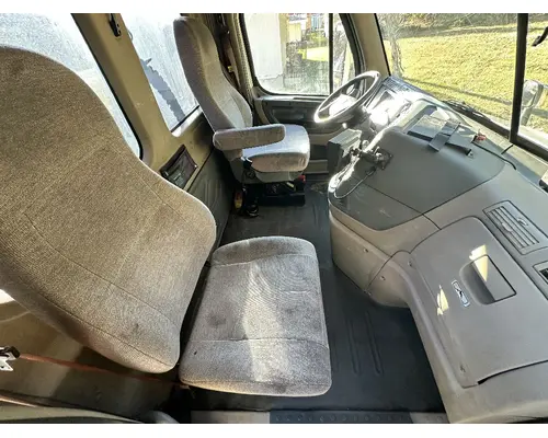 FREIGHTLINER CASCADIA Complete Vehicle