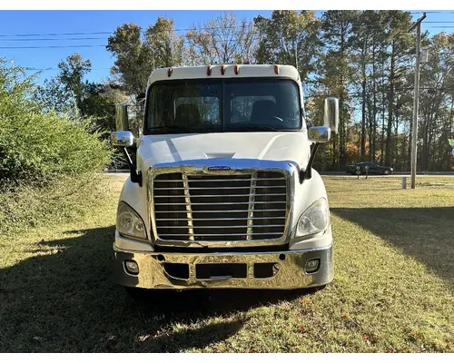 FREIGHTLINER CASCADIA Complete Vehicle