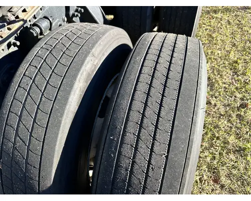 FREIGHTLINER CASCADIA Complete Vehicle