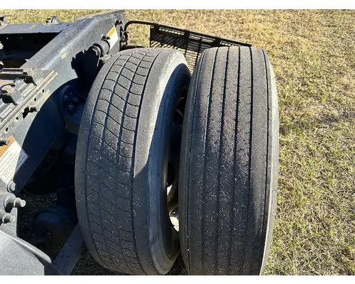 FREIGHTLINER CASCADIA Complete Vehicle