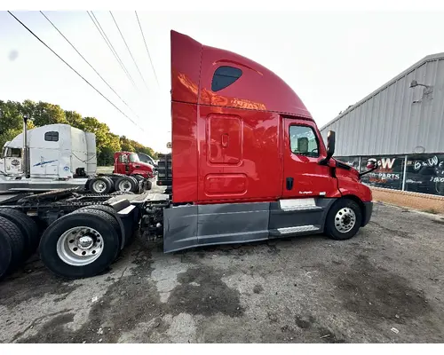 FREIGHTLINER CASCADIA Complete Vehicle