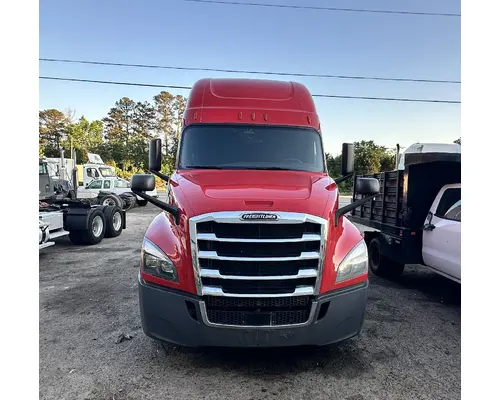 FREIGHTLINER CASCADIA Complete Vehicle