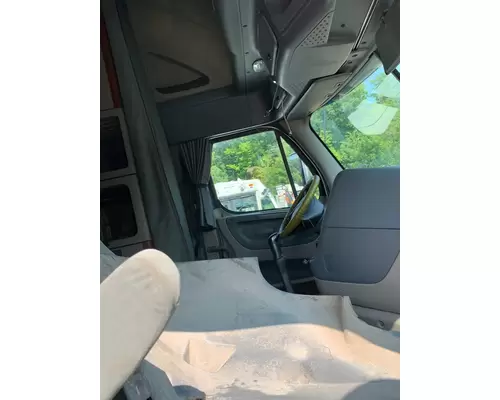 FREIGHTLINER CASCADIA Complete Vehicle