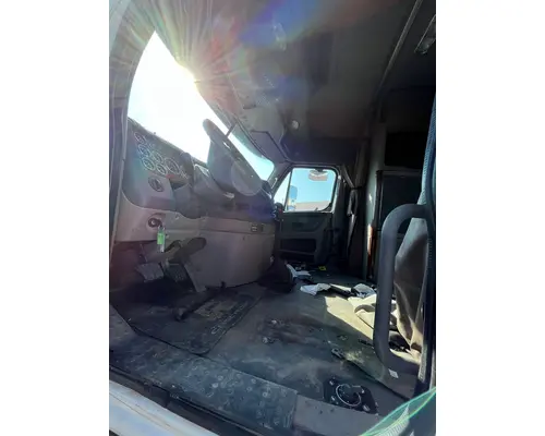 FREIGHTLINER CASCADIA Complete Vehicle