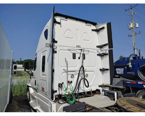 FREIGHTLINER CASCADIA Complete Vehicle