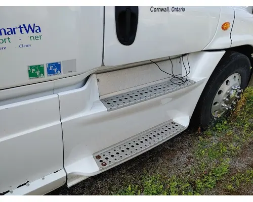 FREIGHTLINER CASCADIA Complete Vehicle