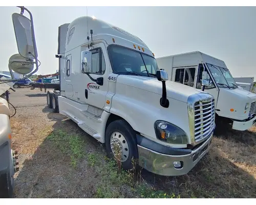 FREIGHTLINER CASCADIA Complete Vehicle