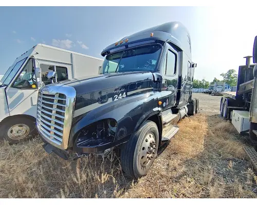 FREIGHTLINER CASCADIA Complete Vehicle