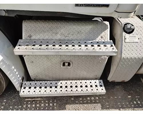 FREIGHTLINER CASCADIA Complete Vehicle