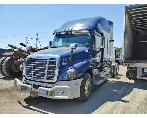 FREIGHTLINER CASCADIA Complete Vehicle