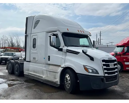 FREIGHTLINER CASCADIA Complete Vehicle