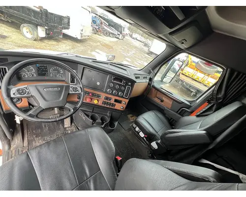 FREIGHTLINER CASCADIA Complete Vehicle