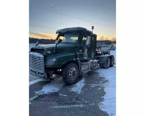 FREIGHTLINER CASCADIA Complete Vehicle